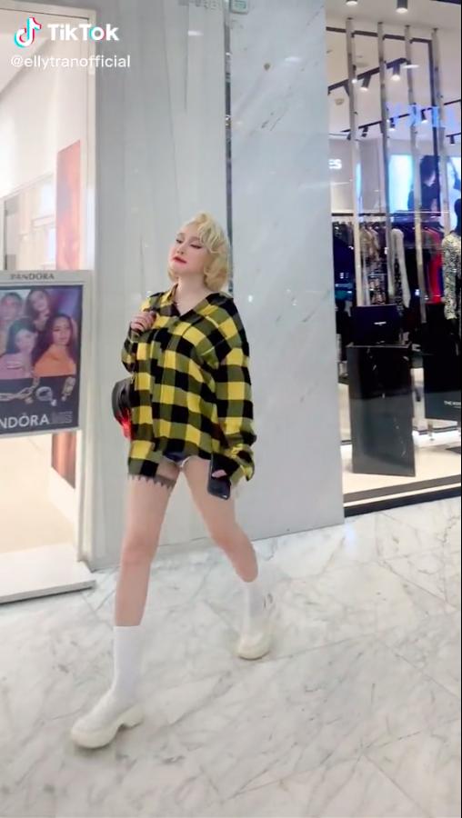 Elly Trần đáp trả tin đồn thẩm mỹ khiến mặt sưng, cứng đơ khó nhận ra-1