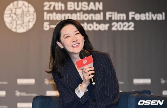 Còn đâu nhan sắc Dae Jang Geum, Lee Young Ae lộ dấu hiệu lão hóa-3