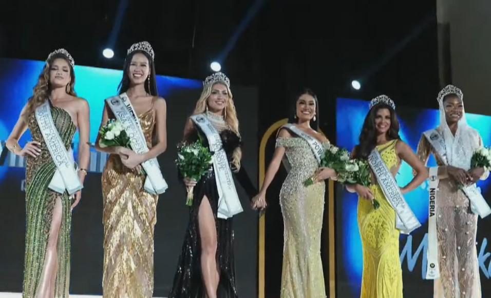 Chiều cao hoa hậu Bảo Ngọc một mình một tầng đêm chung kết-10