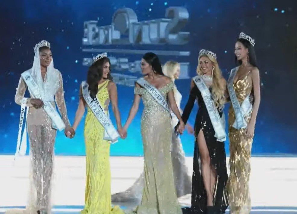 Chiều cao hoa hậu Bảo Ngọc một mình một tầng đêm chung kết-11