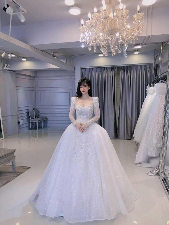 Ảnh hot sao Việt trên facebook: Sau tất cả, Minh Hà cũng đi chọn váy cưới -  Chí Nhân thử vest | Tin tức Online