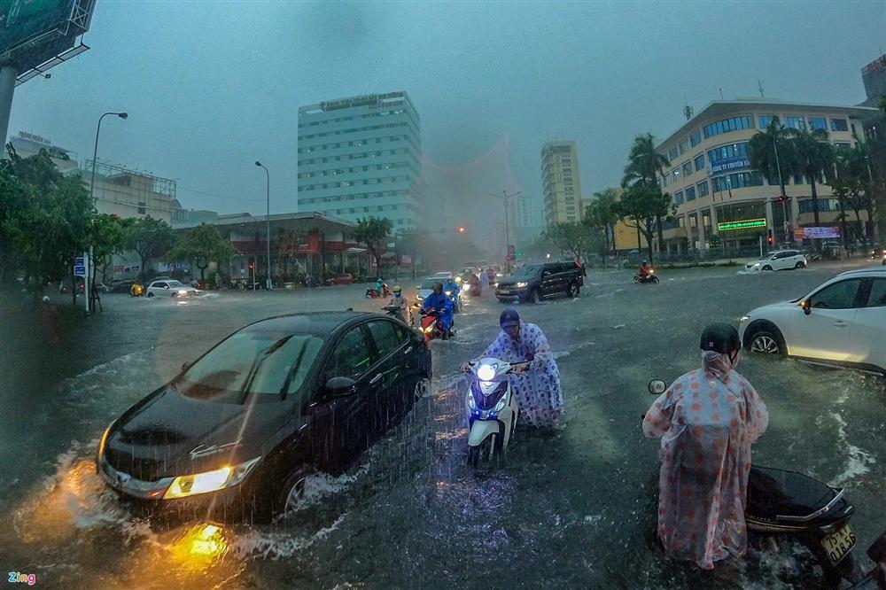 Giải mã trận mưa ngập lịch sử ở Đà Nẵng-1