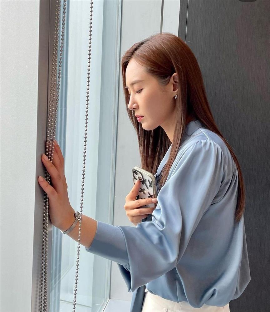 Mốt tóc thẳng những năm 2000 thịnh hành trở lại-7