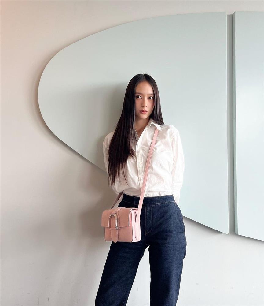 Mốt tóc thẳng những năm 2000 thịnh hành trở lại-5