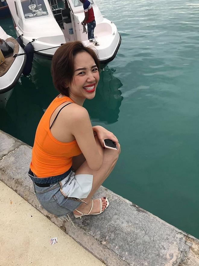 Tóc Tiên hết bị chồng đến ê-kíp dìm hàng không thương tiếc-6