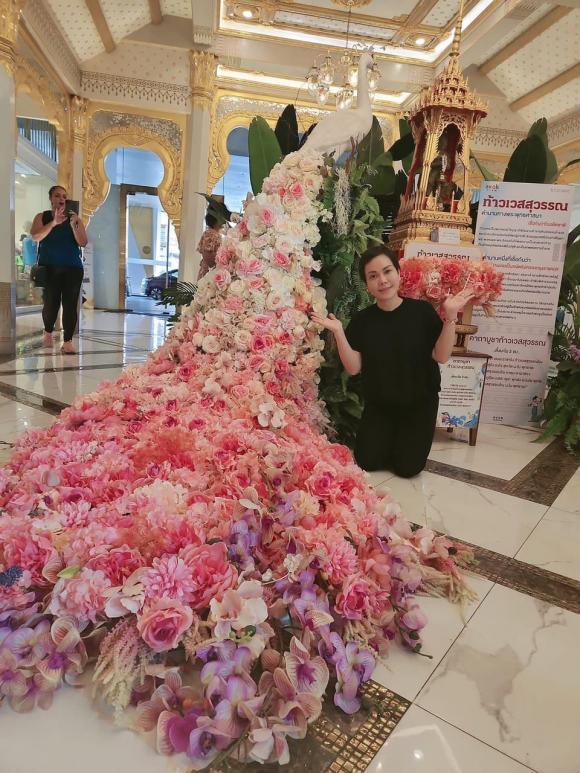 Việt Hương khoe quà sinh nhật khủng toàn đồng hồ, kim cương-2