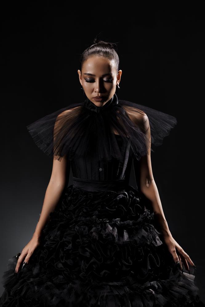 Thảo Trang hát Anh Ơi Ở Lại có làm lu mờ Chi Pu?-1