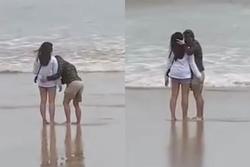 Đà Nẵng: Cặp đôi rủ nhau ra biển làm chuyện tế nhị sau ngập lụt