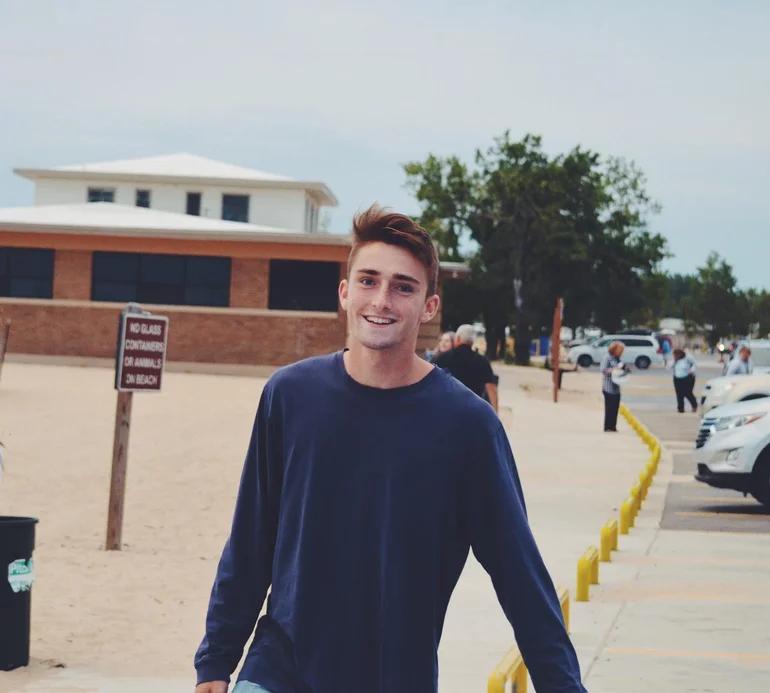 Chủ nhân bản hit viral khắp Việt Nam xuất hiện tại The Masked Singer-9