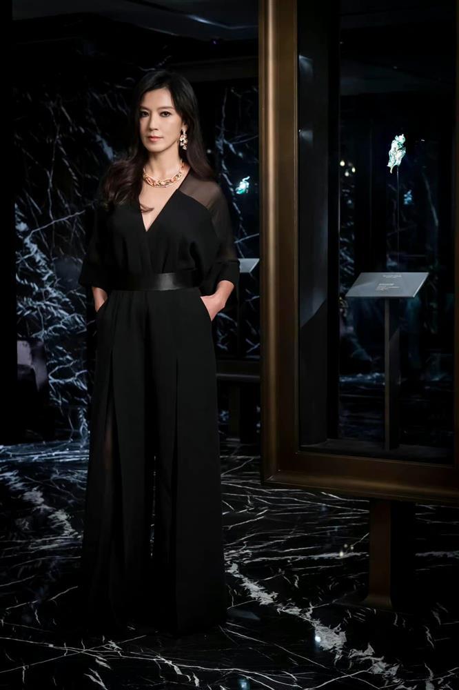 Lâm Tâm Như có lép vế khi đứng cạnh Lâm Hy Lôi?-8