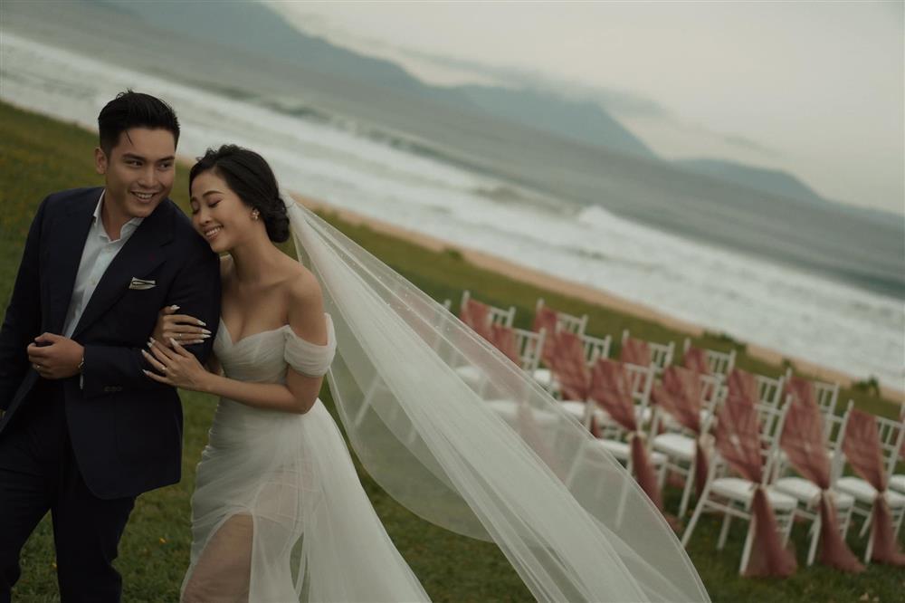 Thanh Duy mặc lạc quẻ dự đám cưới Liêu Hà Trinh tập 2-4