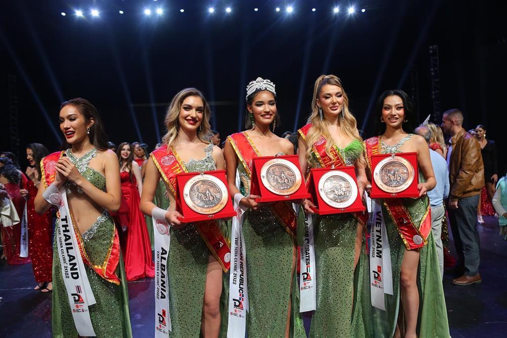 Tiếp nối Bảo Ngọc, Lâm Thu Hồng đăng quang Á hậu 4 Miss Globe-4