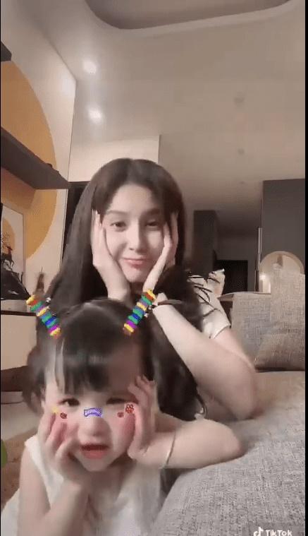 Con gái Jack bắt trend cùng mẹ cực kỳ chuyên nghiệp-2