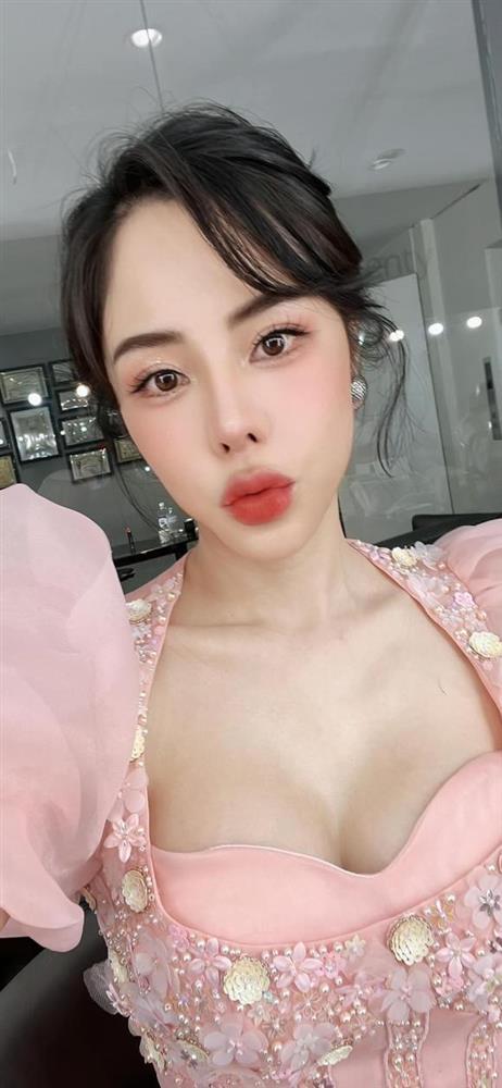 Bạn gái Huỳnh Anh muốn sửa lại mũi vì yếu tố phong thủy-1