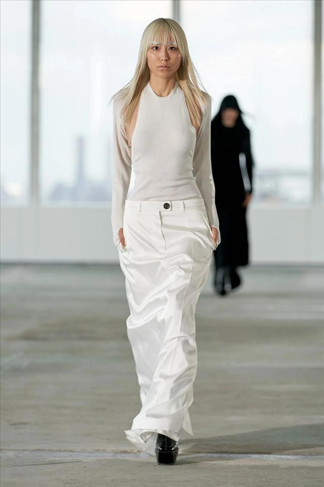 Gầy lên ngôi, thân hình ngoại cỡ lỗi mốt-2