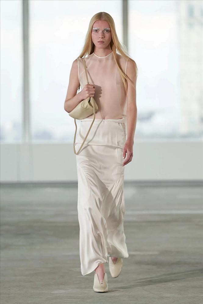 Gầy lên ngôi, thân hình ngoại cỡ lỗi mốt-4