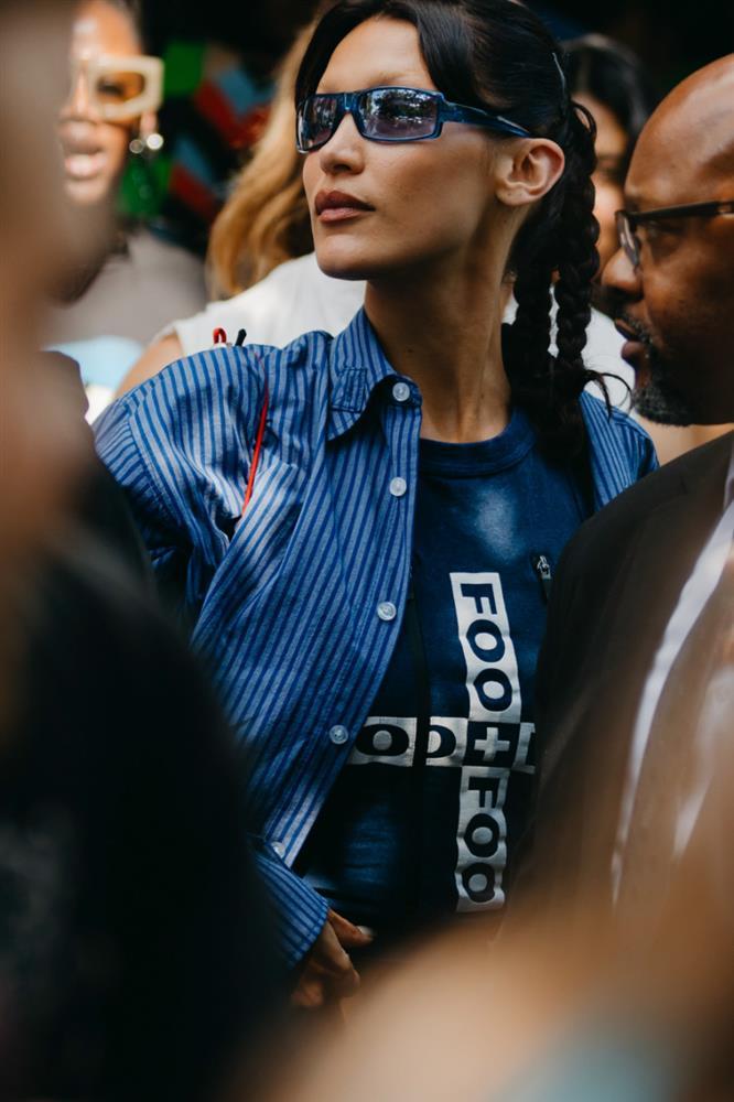 Lên đồ với gam màu xanh dương bắt trend mùa lạnh-3