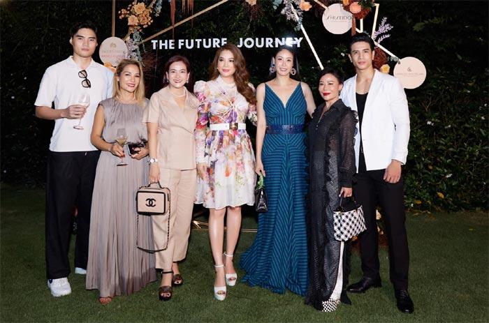 Trịnh Bảo bảnh bao bên dàn mỹ nhân Việt-4