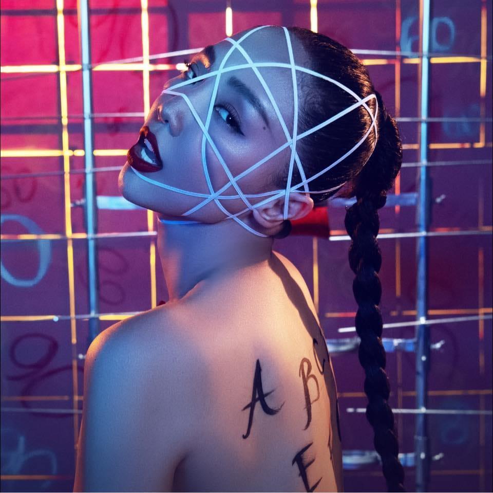 Chỉ mới nhá hàng comeback, Tóc Tiên đã nhận nhiều lời chê-7