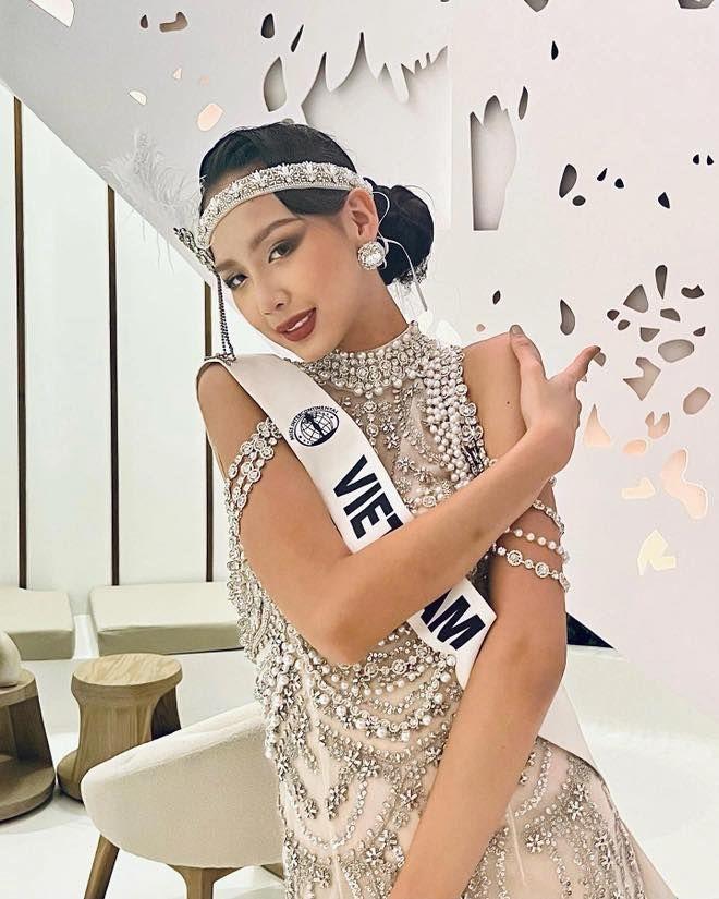 Mỹ nhân Việt cho đối thủ mượn váy: Bảo Ngọc đăng quang Hoa hậu-1