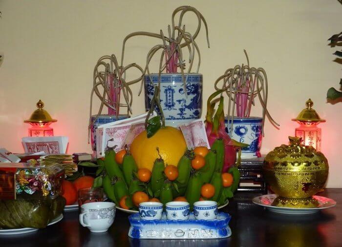 Bát hương có 1 trong 4 dấu hiệu nên thay ngay, chớ giữ lại mất lộc-2