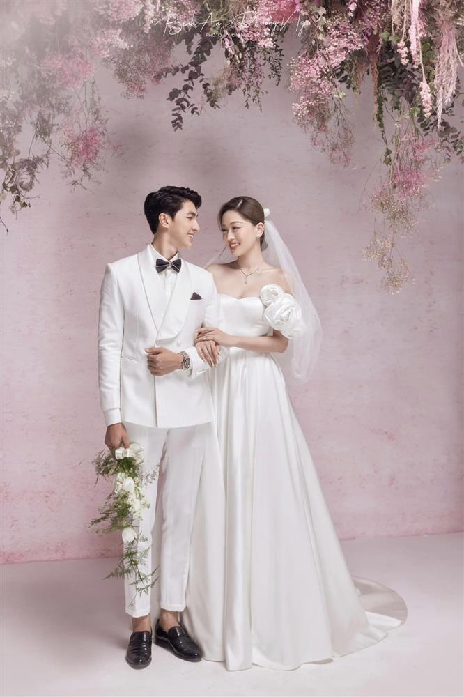 Khánh Thi chê Phan Hiển chọn đồ chụp ảnh cưới như cái bang-1