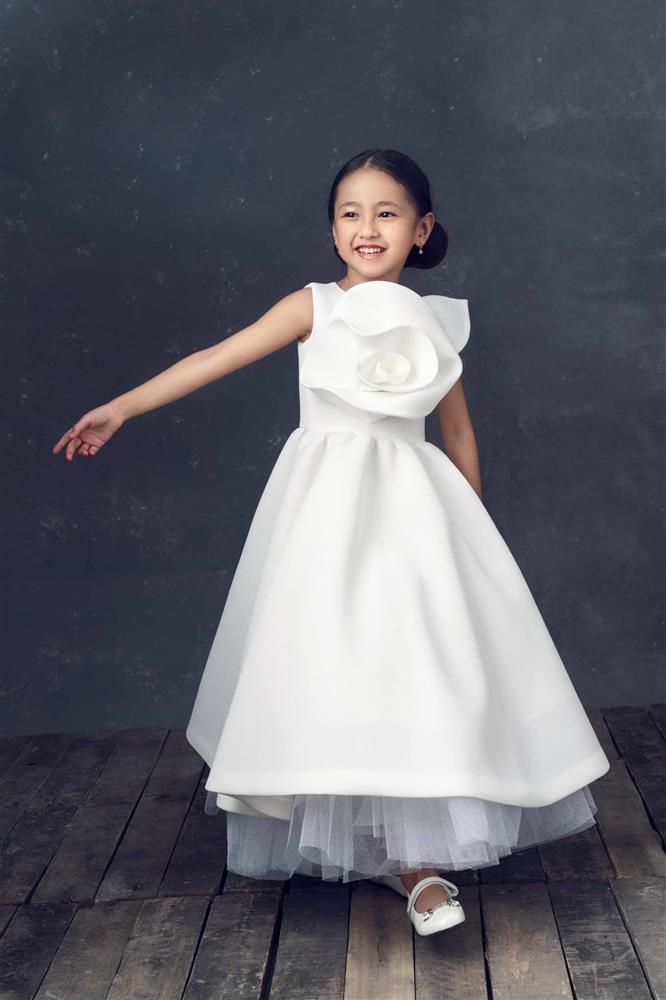 Con gái Hà Kiều Anh gây sốt với visual tại concert BlackPink-10