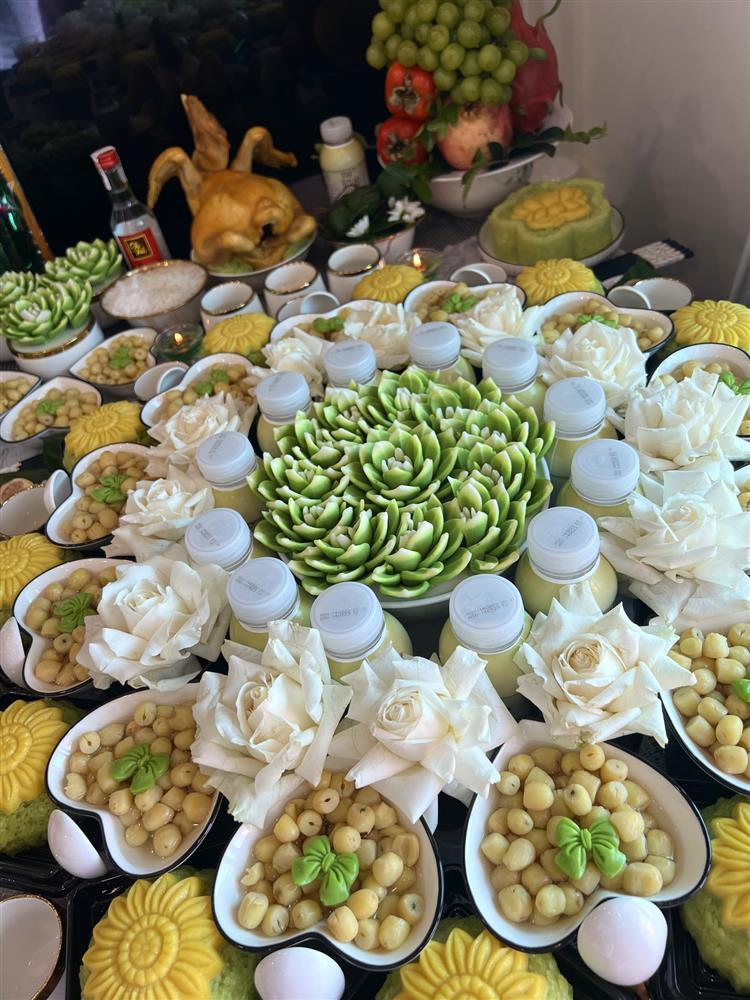 Lóa mắt tiệc đầy tháng con trai trung vệ nổi tiếng tuyển Việt Nam-5