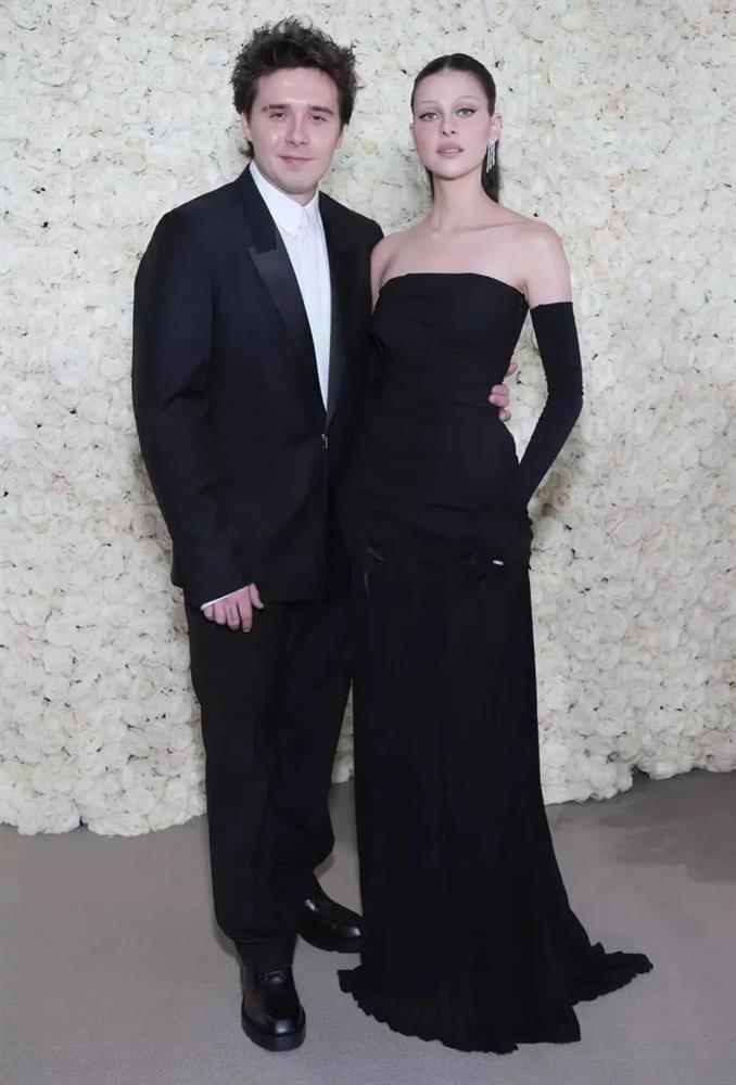 Phong cách của Selena Gomez, Hailey Bieber tại sự kiện-6