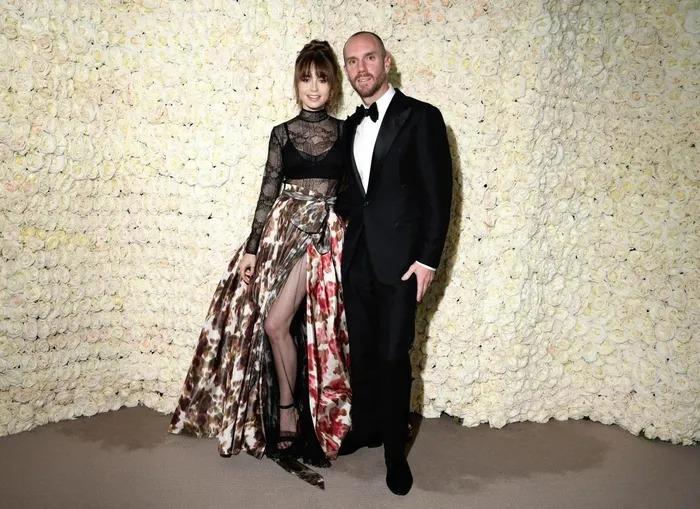 Phong cách của Selena Gomez, Hailey Bieber tại sự kiện-8