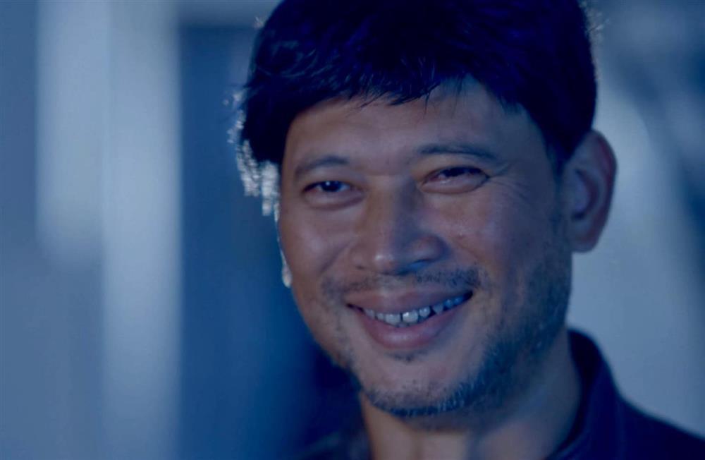 Nhiều năm để đầu trọc, khi có tóc MC Long Vũ trông thế nào?-8