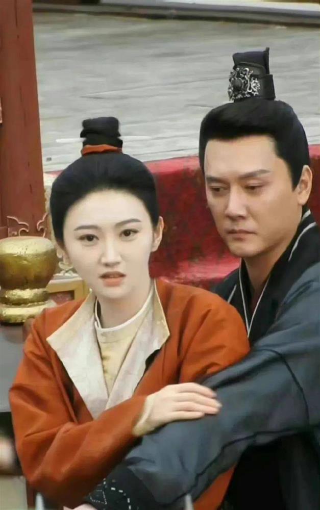 Phùng Thiệu Phong bị chê già chát, không xứng với Triệu Lệ Dĩnh-2