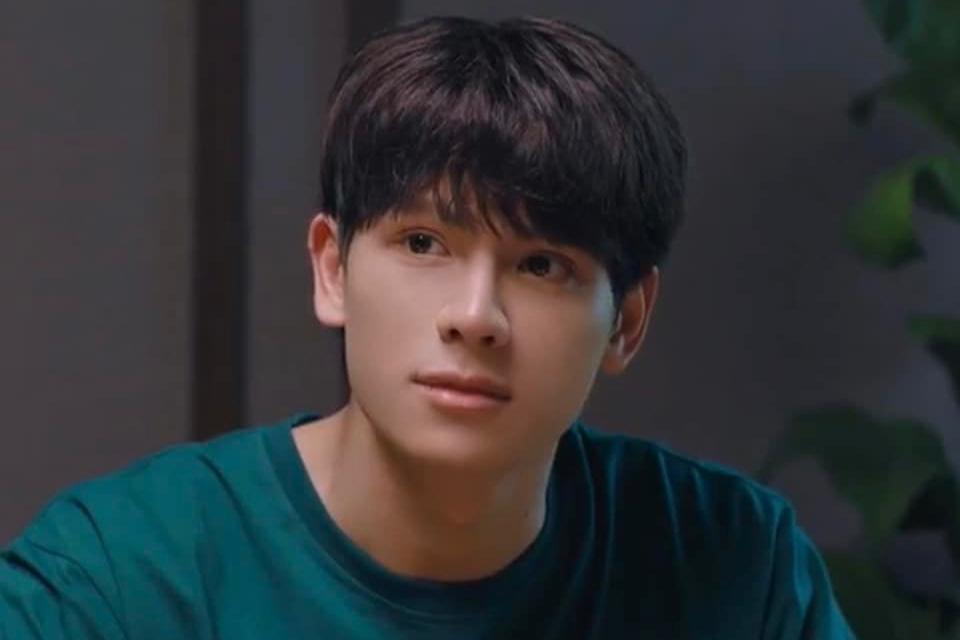 Con trai sốc vì cảnh nóng của bố ở phim Việt giờ vàng-7