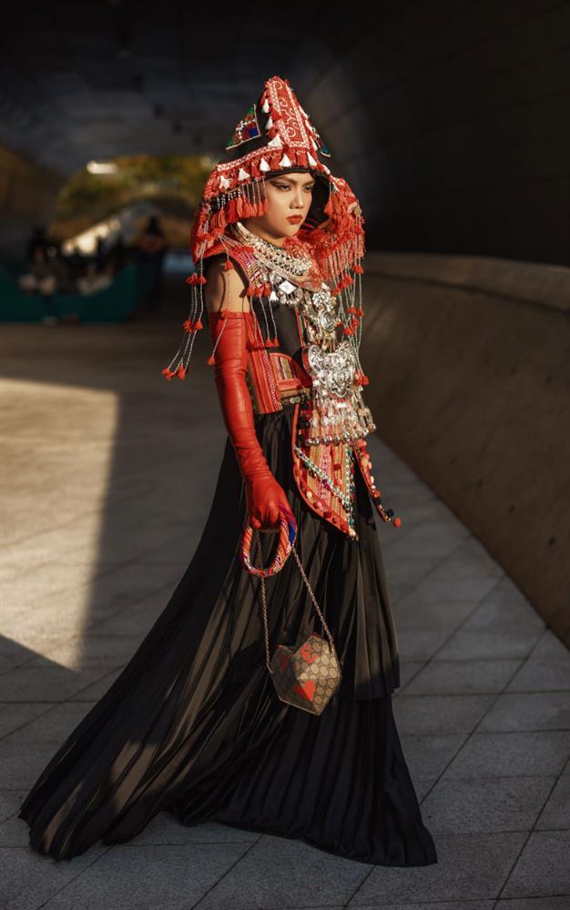 Seoul Fashion Week: Phạm Thoại và Lynk Lee chiếm sóng-5