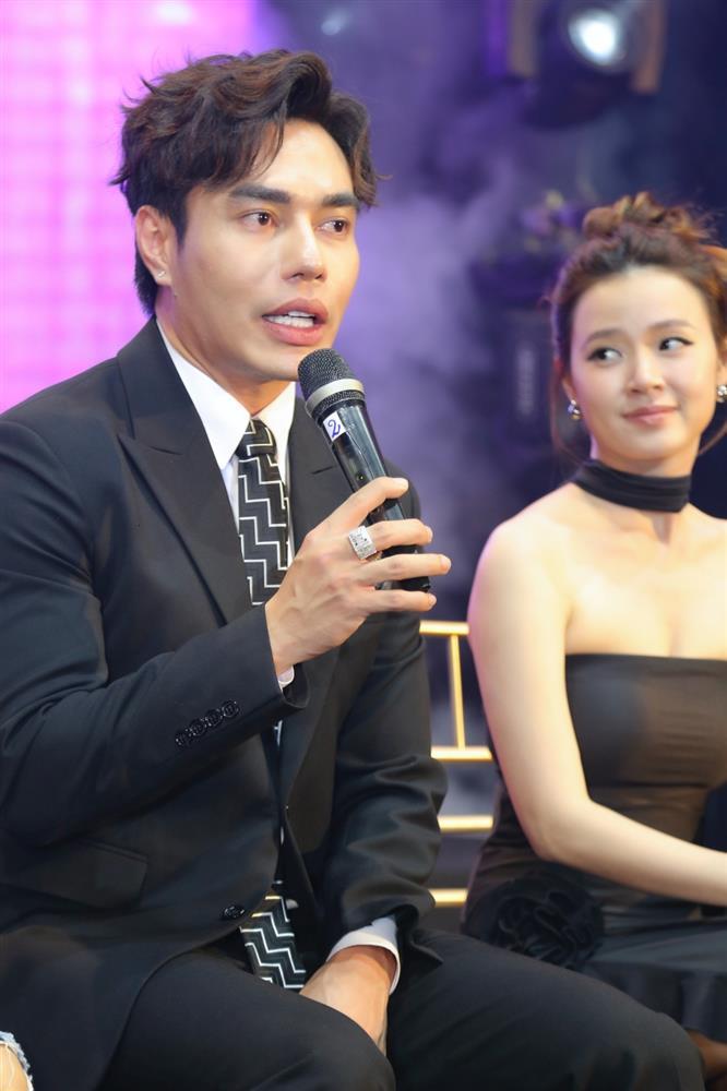 Lê Dương Bảo Lâm nhờ Kiều Minh Tuấn dạy cách đóng cặp cùng Midu-2