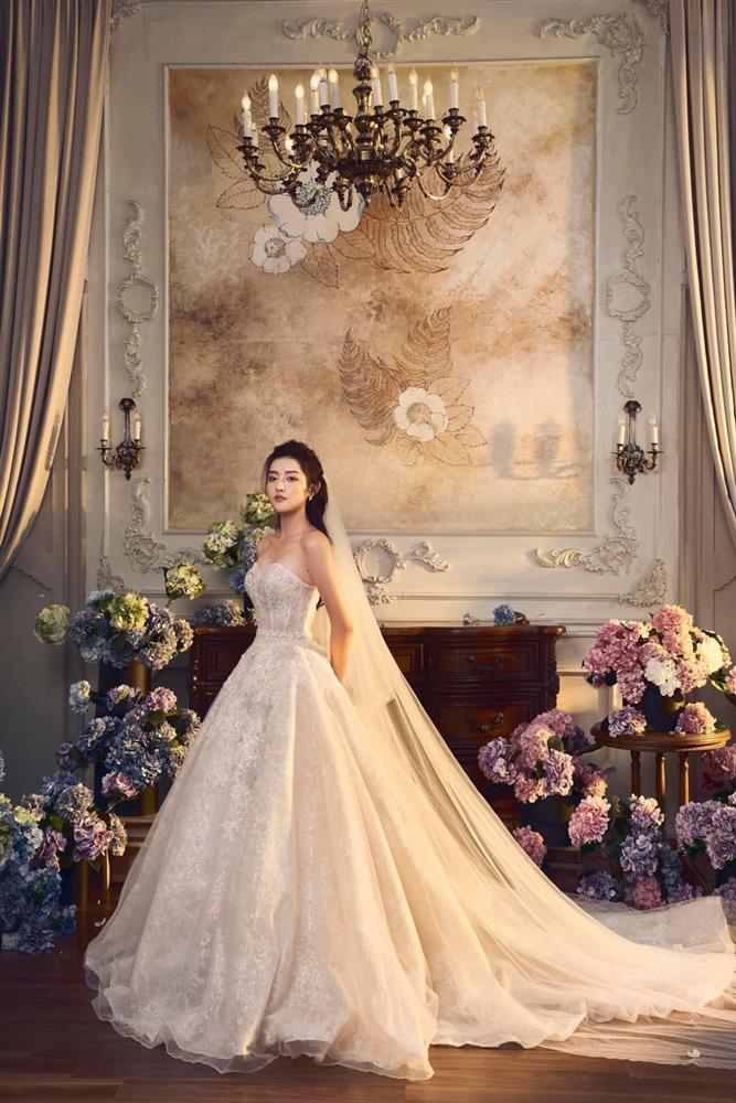 Thêm 1 Á hậu Vbiz tung ảnh cưới gây sốt dù không biết chú rể là ai-3