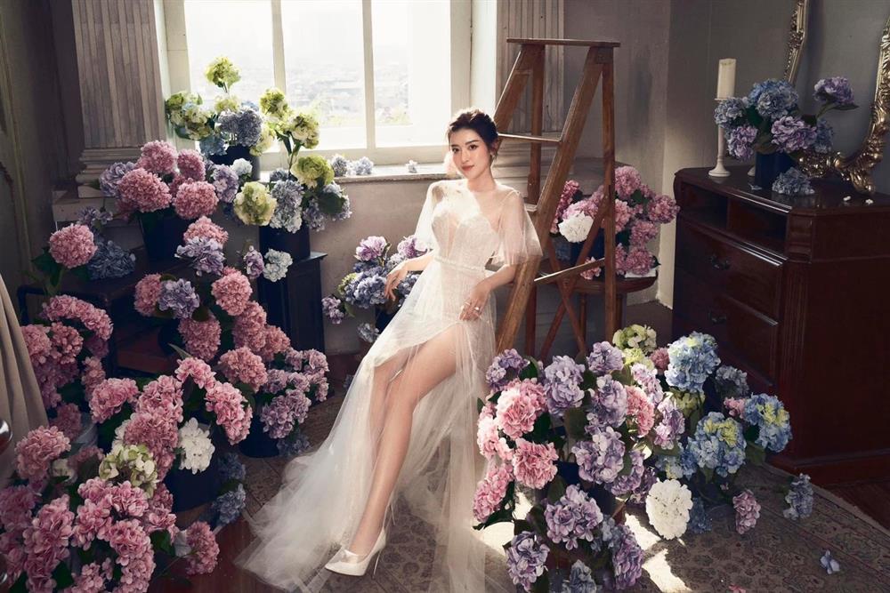 Thêm 1 Á hậu Vbiz tung ảnh cưới gây sốt dù không biết chú rể là ai-5