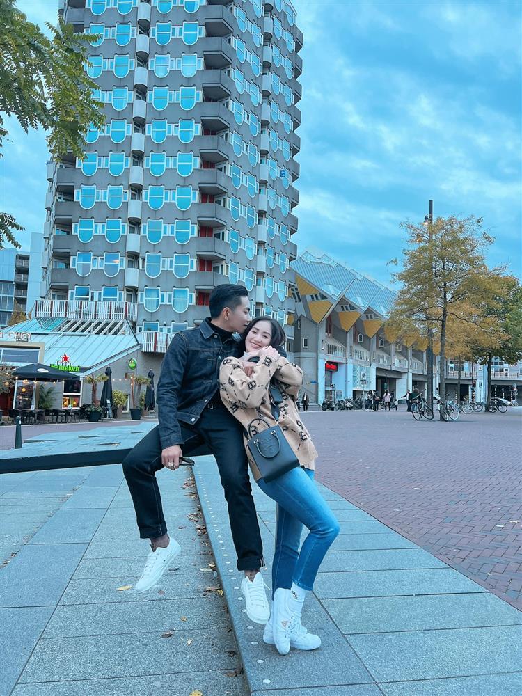 Tin showbiz Việt ngày 18/10: Con trai Lê Dương Bảo Lâm nhập viện-13