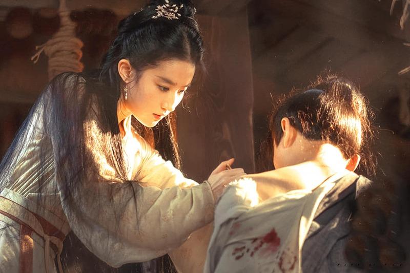 Lưu Diệc Phi nổi quá cũng ế, không ai chịu đóng phim cùng-3