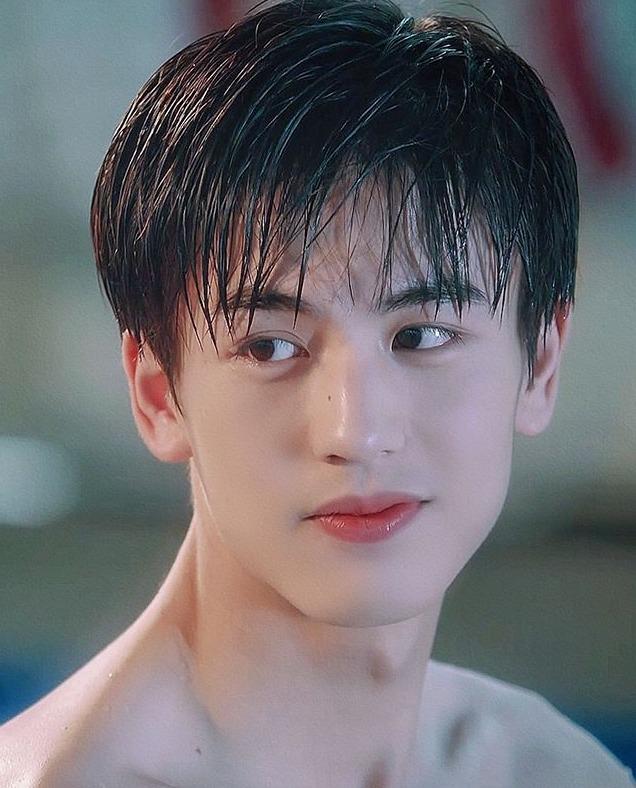 Lưu Diệc Phi nổi quá cũng ế, không ai chịu đóng phim cùng-7