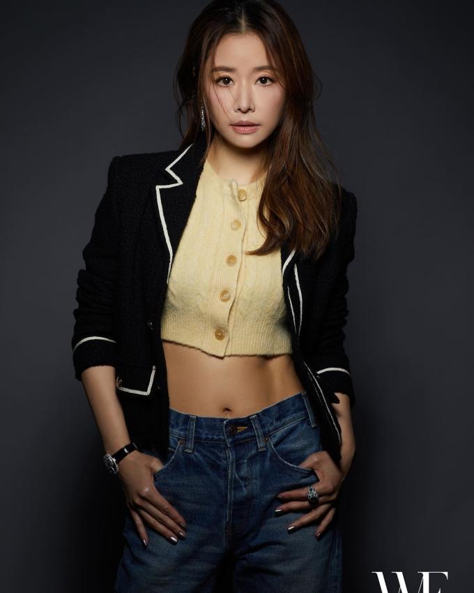 Lâm Tâm Như bị chụp lén: Cơ bụng tuổi 46 đáng kinh ngạc-6