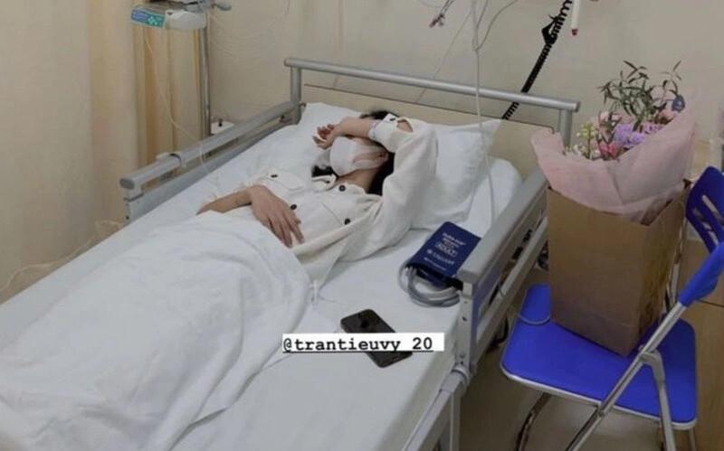Hoa hậu Tiểu Vy lộ vóc dáng gầy gò sau khi tụt 5kg-6