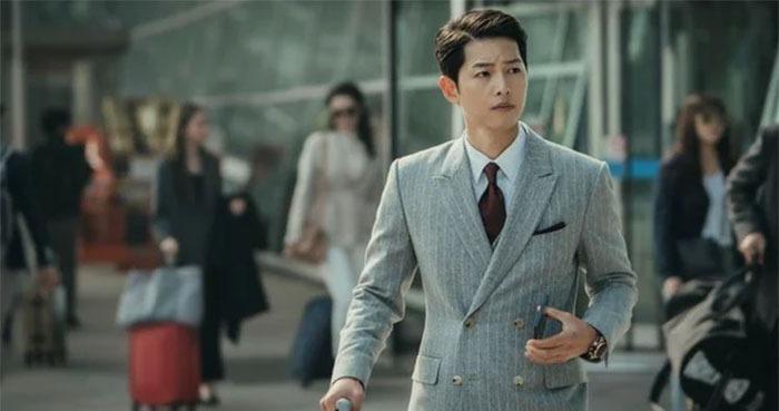 Phim của Song Joong Ki: Nữ chính kém xinh, nam phụ mê nhậu-1