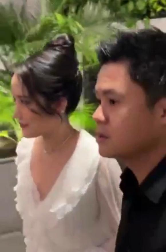 Vợ Phan Thành bị quay lén, nhan sắc thật ra sao qua cam thường?-3