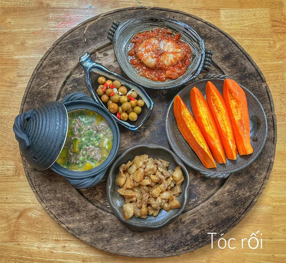 Loạt mâm cơm 4 người tươm tất, ngon đến nỗi nhà hàng chẳng là gì-3