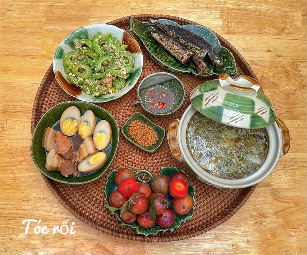 Loạt mâm cơm 4 người tươm tất, ngon đến nỗi nhà hàng chẳng là gì-5