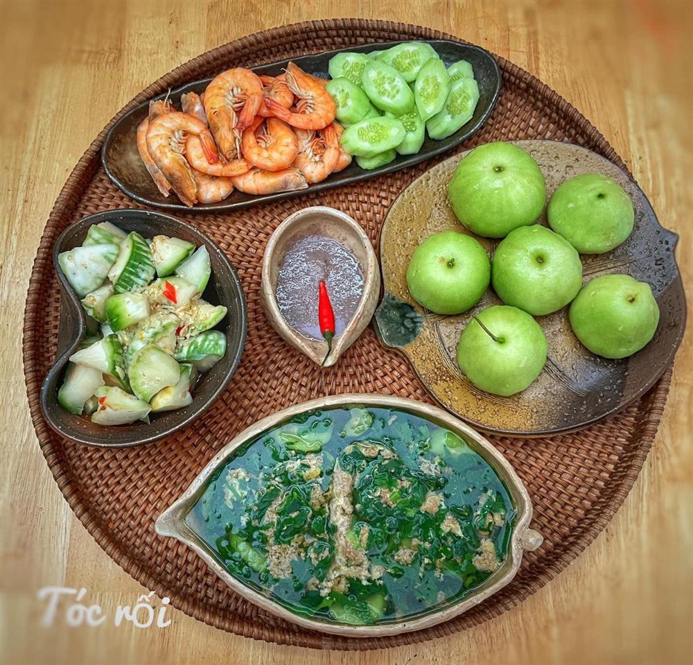 Loạt mâm cơm 4 người tươm tất, ngon đến nỗi nhà hàng chẳng là gì-10