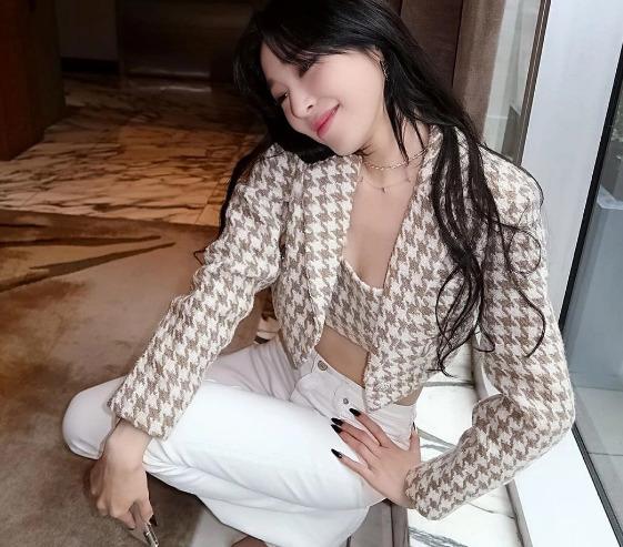 Mix đồ thu đông xuống phố hack dáng như mỹ nhân Hàn-4