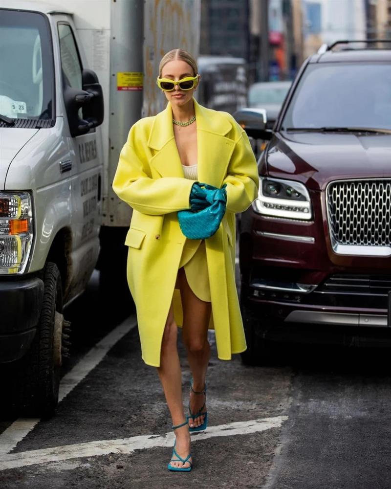 3 món phụ kiện giúp outfit trở nên sang xịn mùa thu đông-4