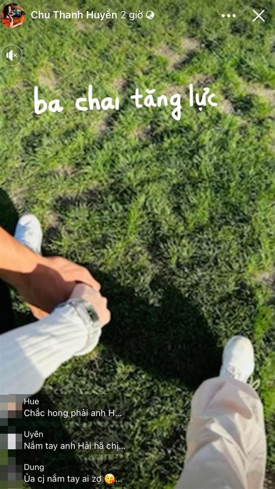 Bồ hot girl công khai tình tứ với Quang Hải ở trời Tây-2